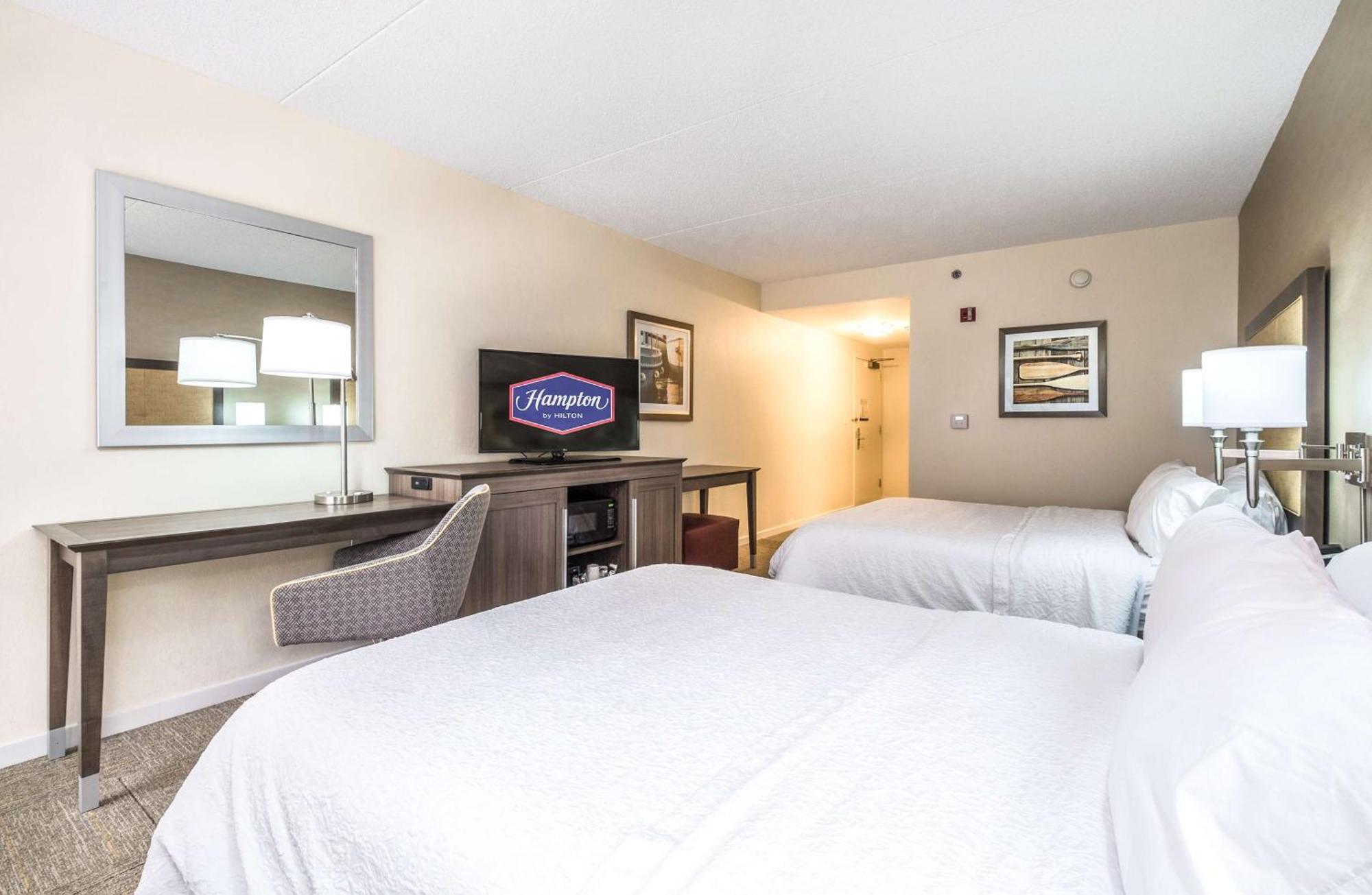 Queen Room with Two Queen Beds - Hearing Access/Non-Smoking