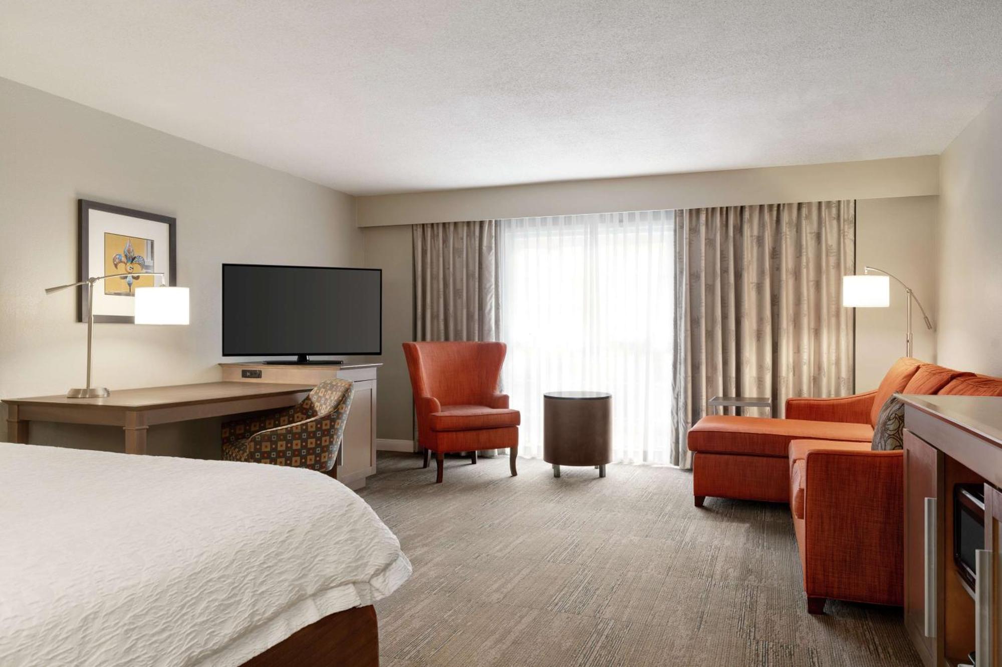 King Suite with Spa Bath - Non-Smoking
