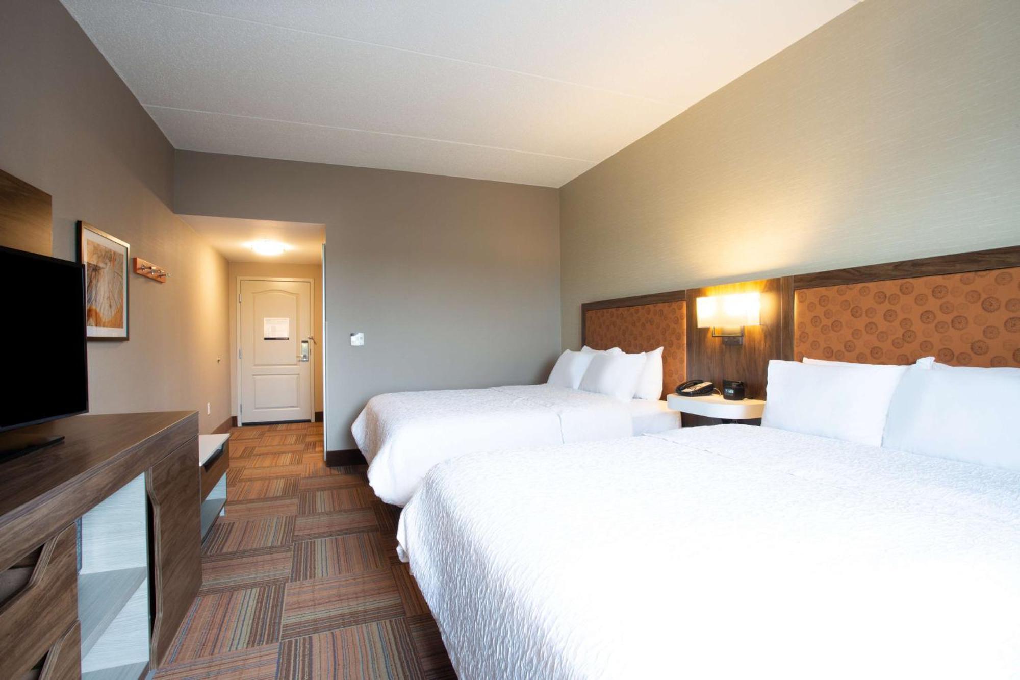 Queen Room with Two Queen Beds - Hearing Access/Non-Smoking