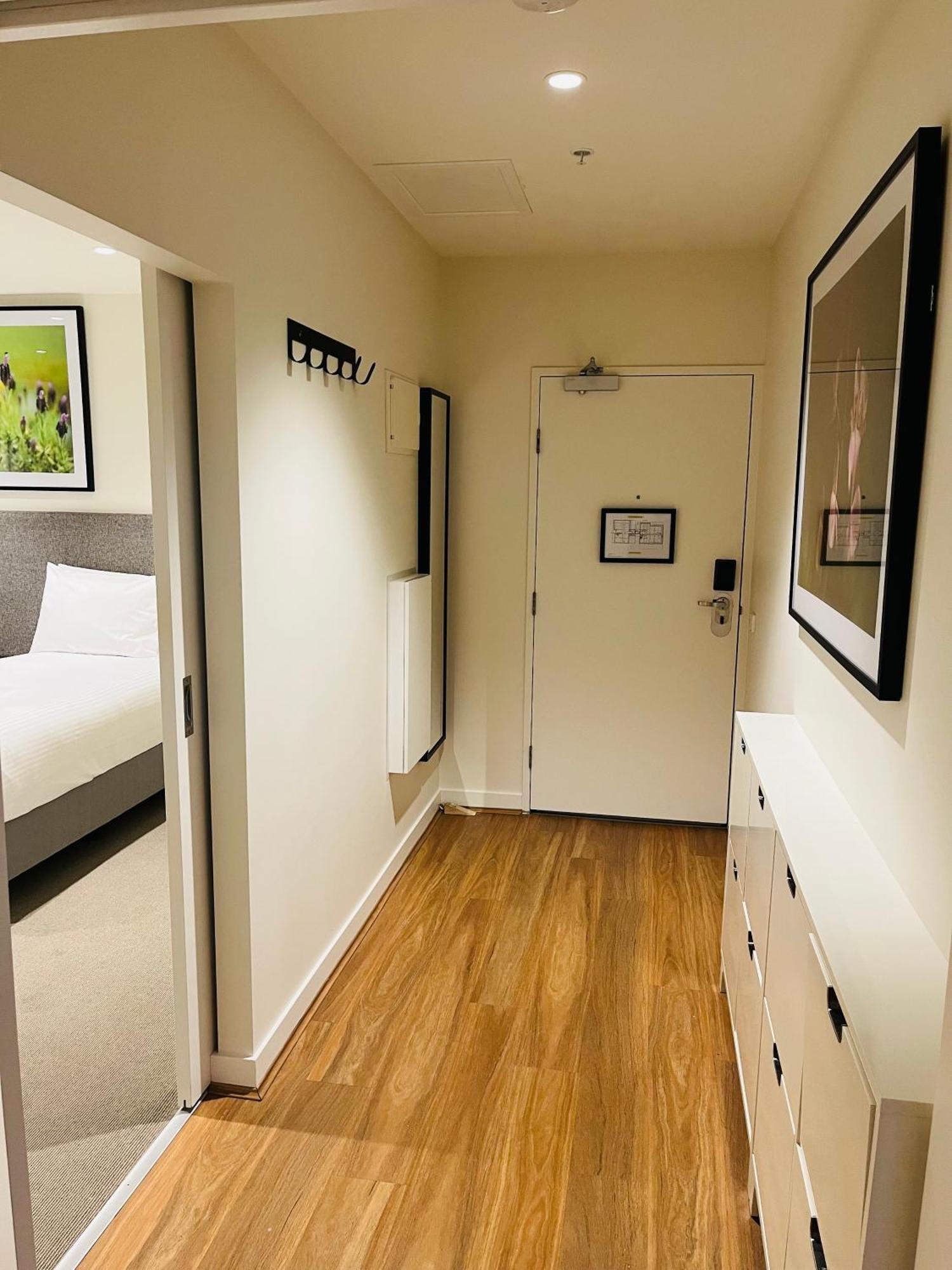 Three-Bedroom Deluxe Apartment