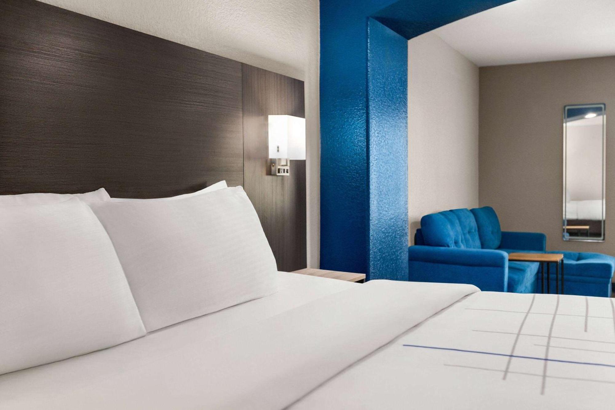 Executive King Room,1609315574:JPEG