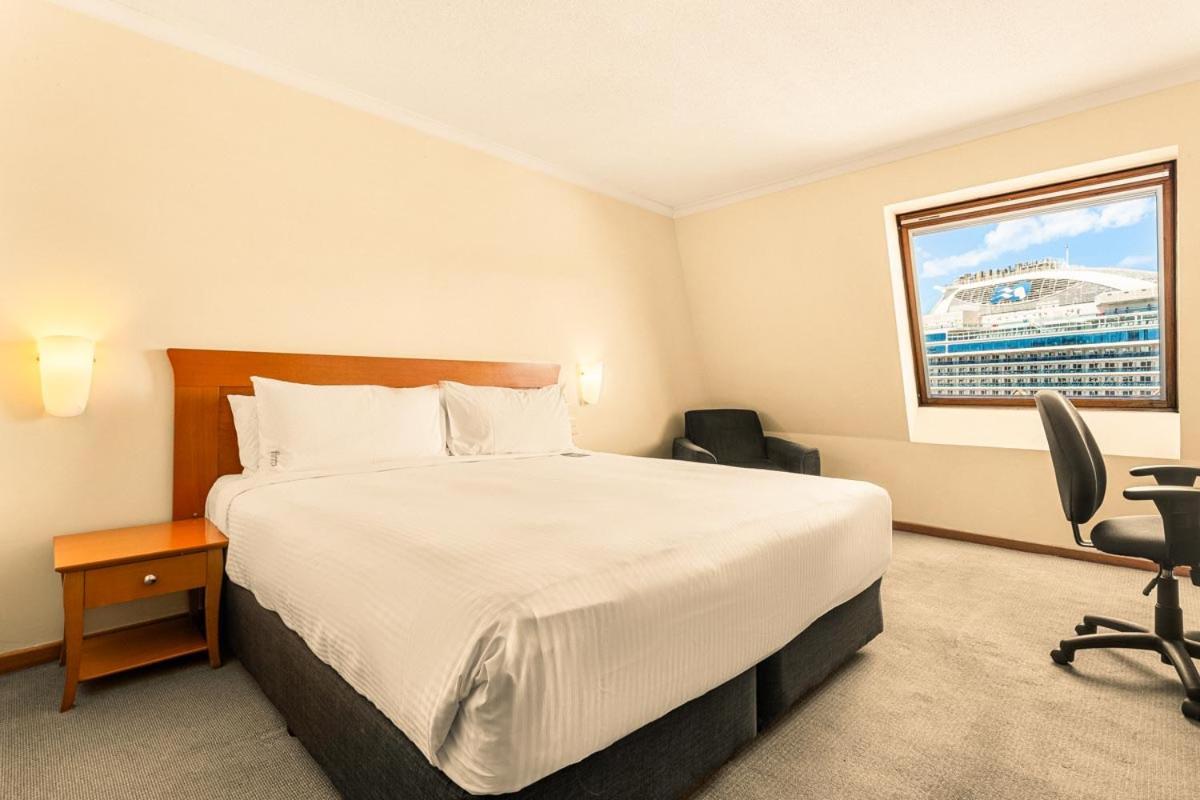 Queen Room Harbour View,1611068512:JPEG