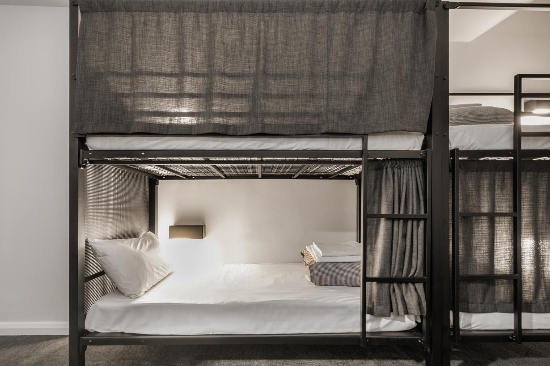 Bed 4-Bed Male Dormitory Room,1614786641:JPEG