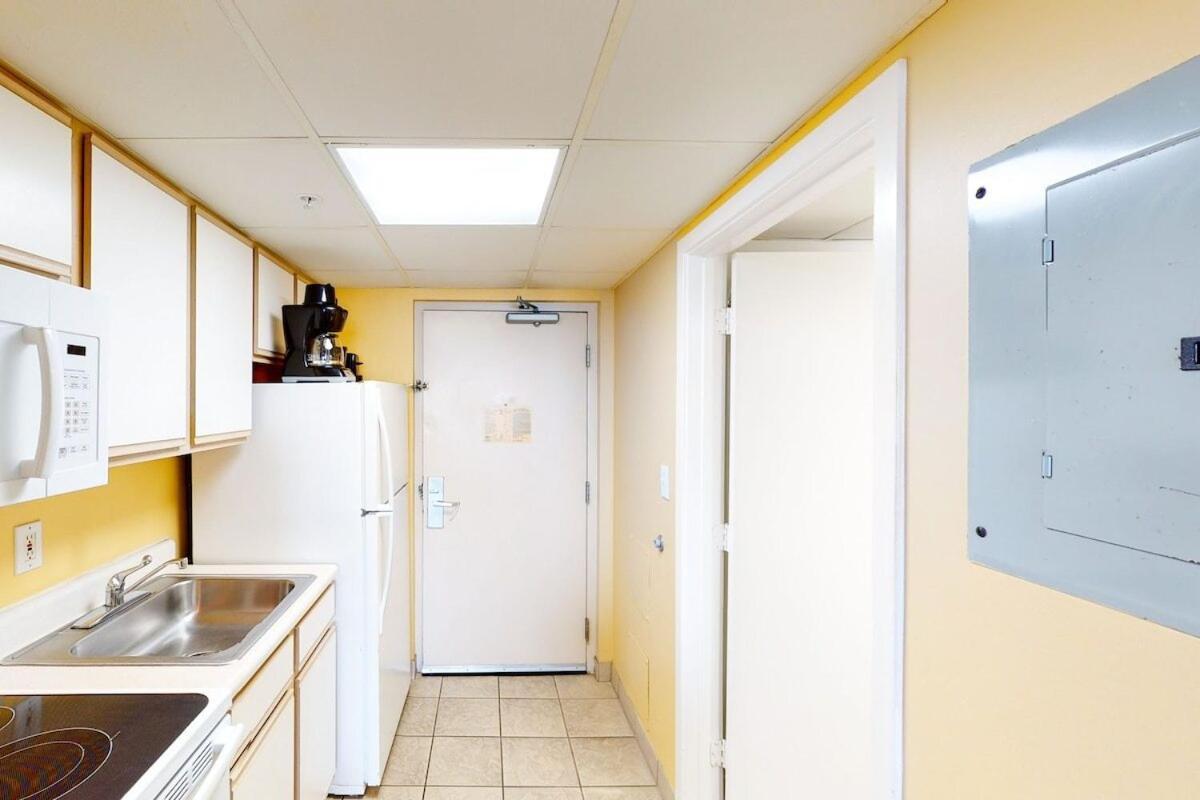 Apartment with Shower
