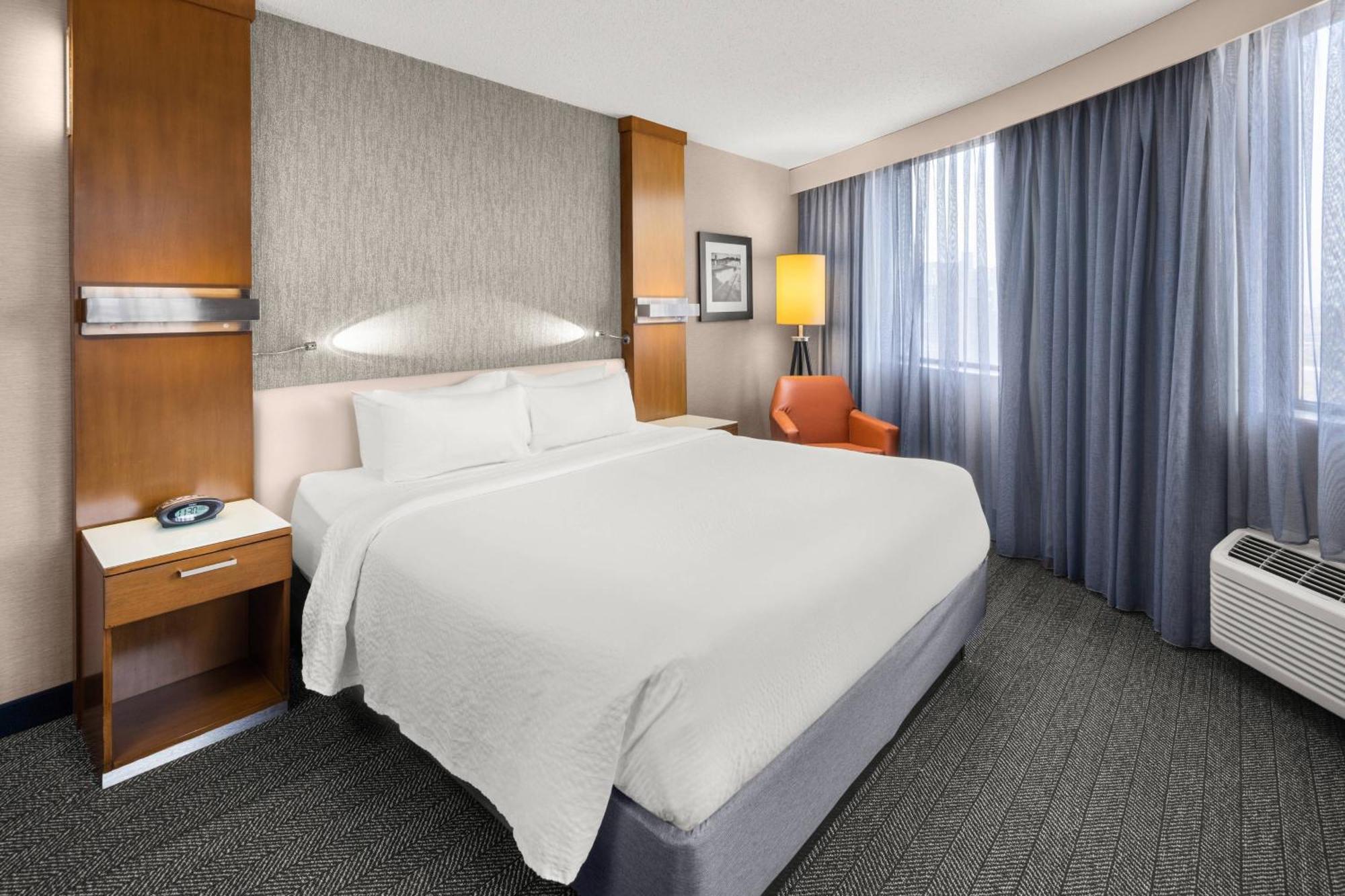 King Room,1539684850:JPEG