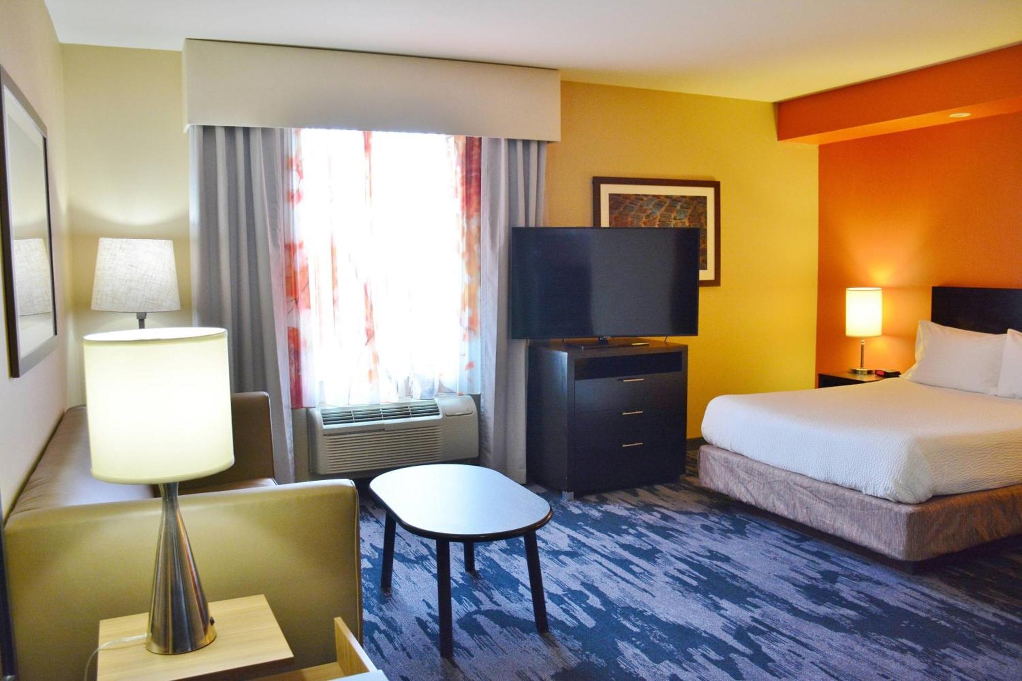 King Room with Roll-In Shower and Sofa Bed - Mobility Access/Hearing Accessible