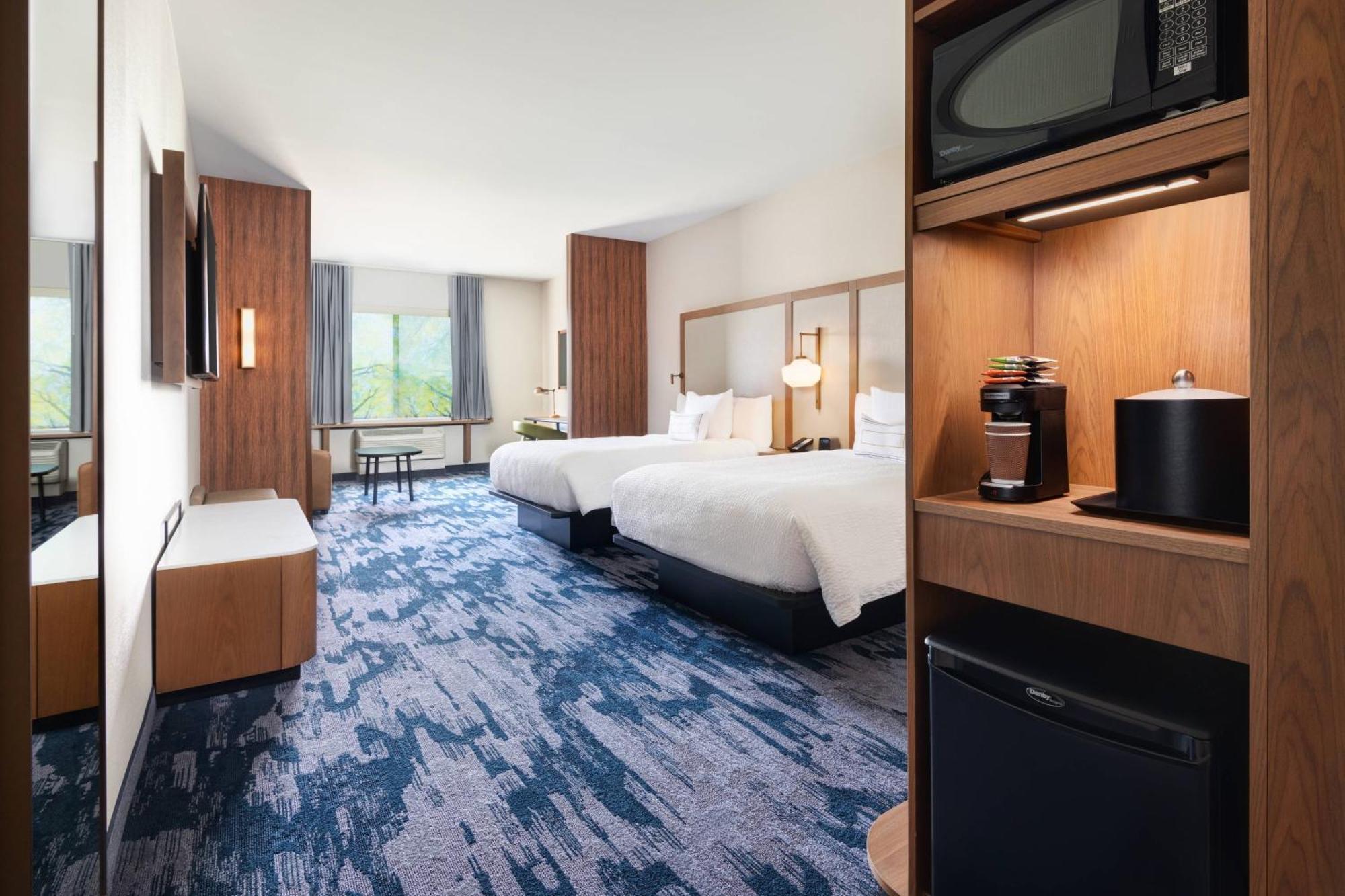 Queen Suite with Two Queen Beds and Sofa Bed