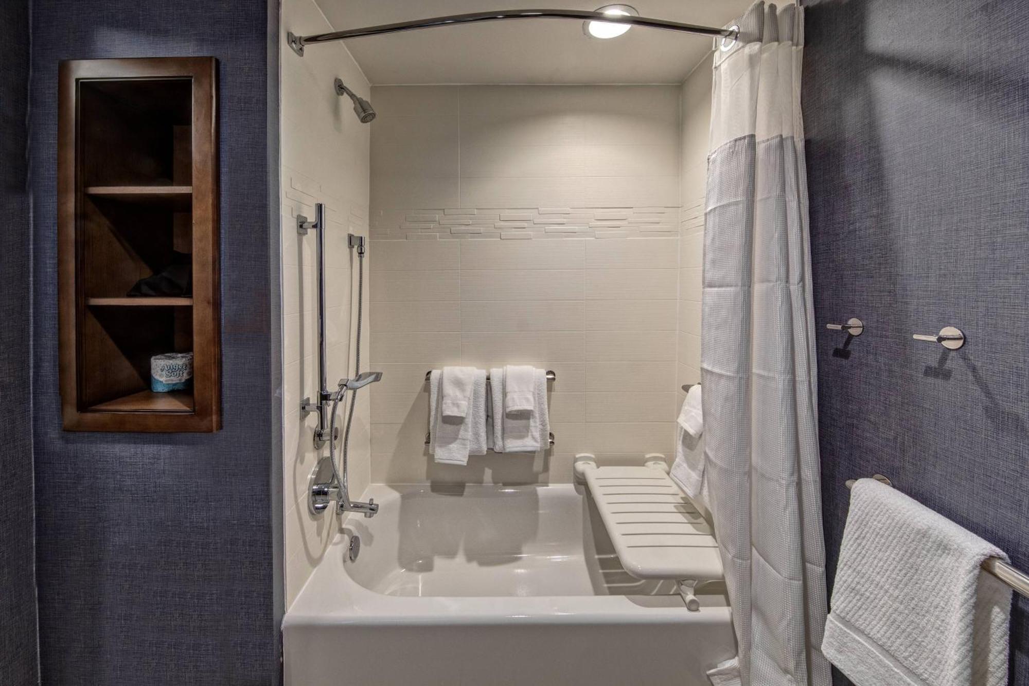 King Studio Sofa Bed Transfer Shower Mobility Hearing Accessible,1633043183:JPEG