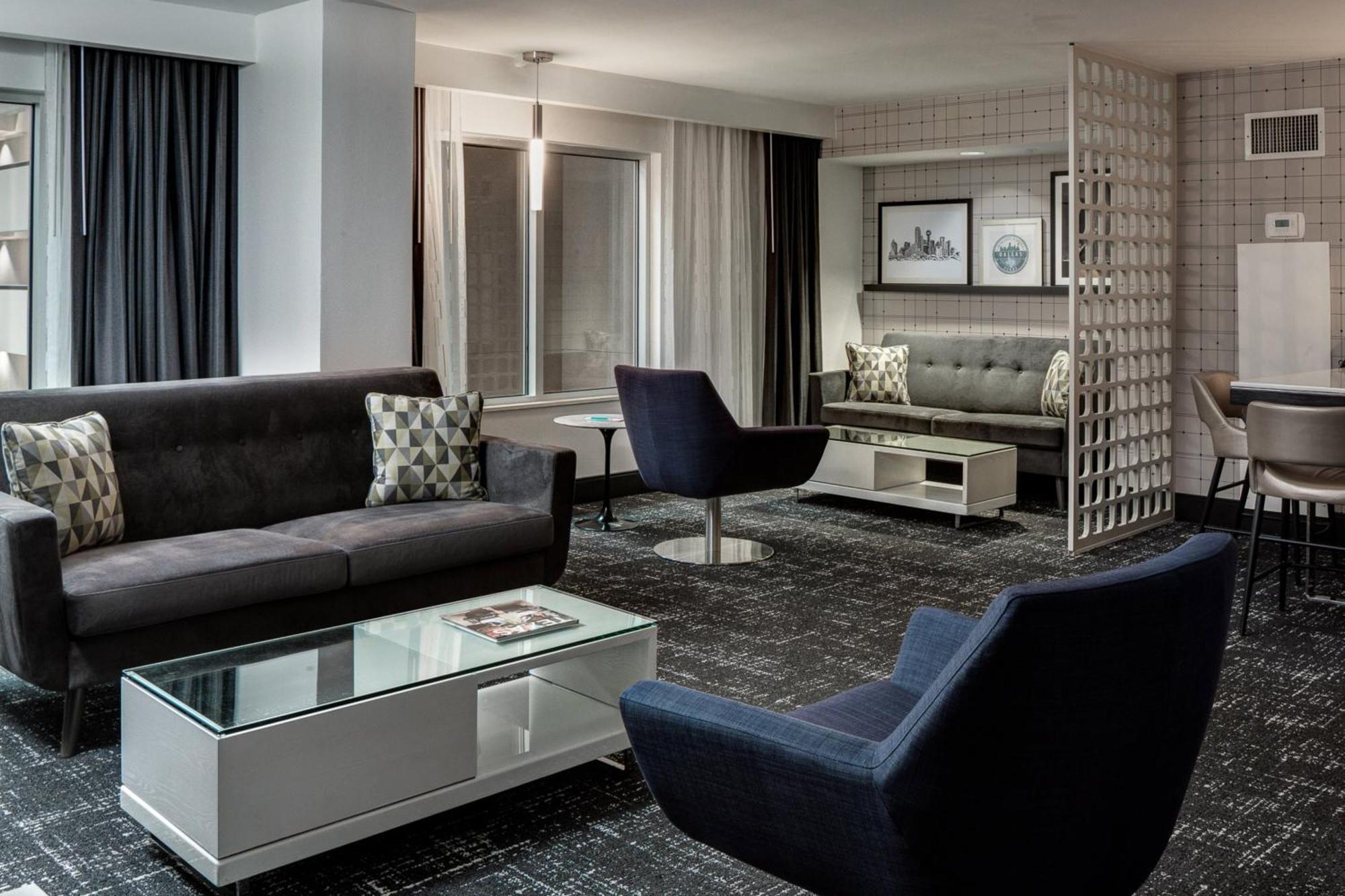 Premier Suite 1 King,1634398590:JPEG