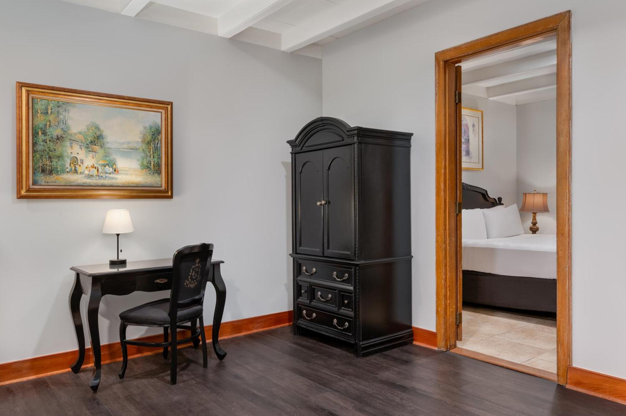 One-Bedroom Suite