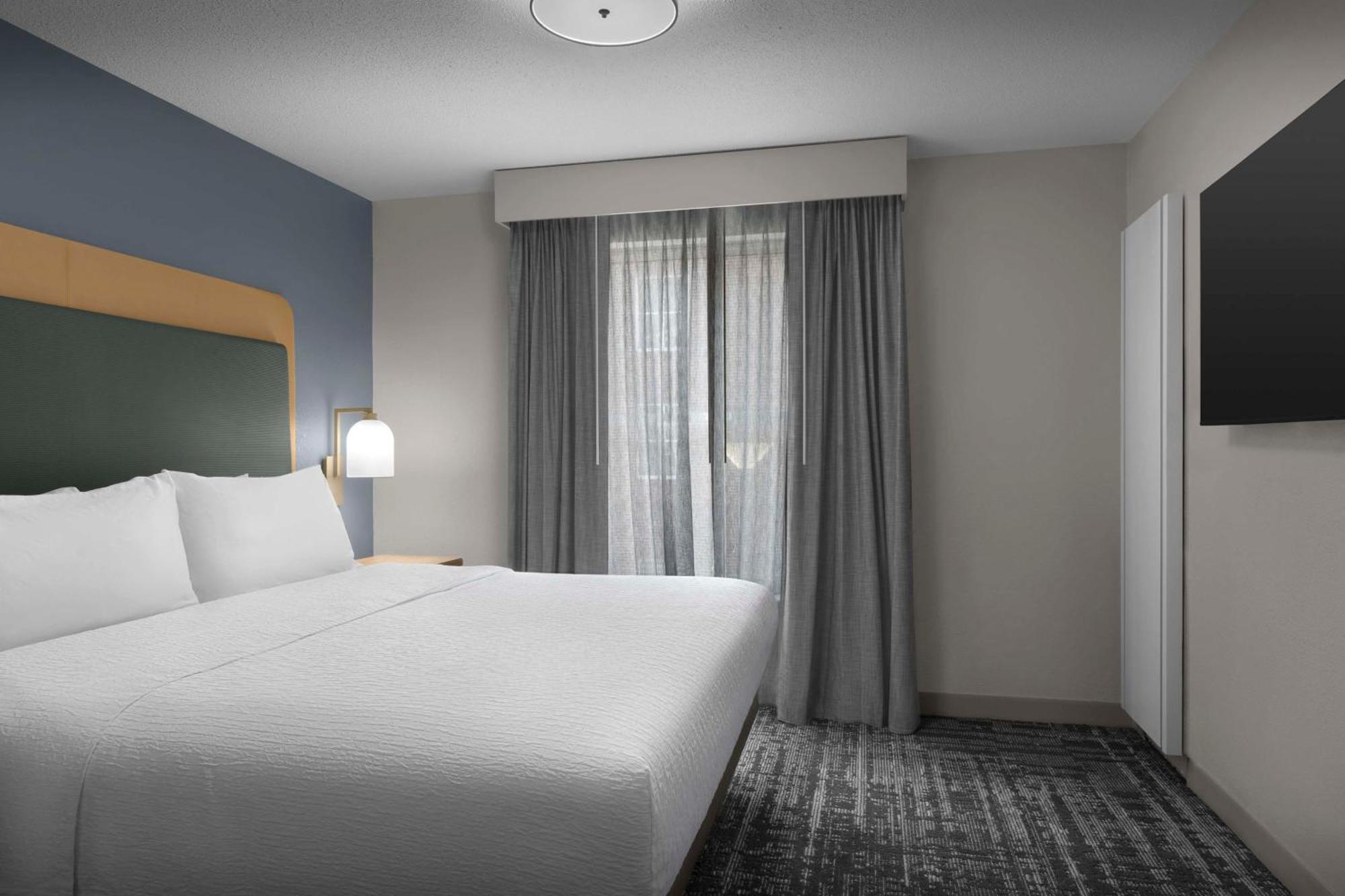 Two-Bedroom Suite,1646897183:JPEG