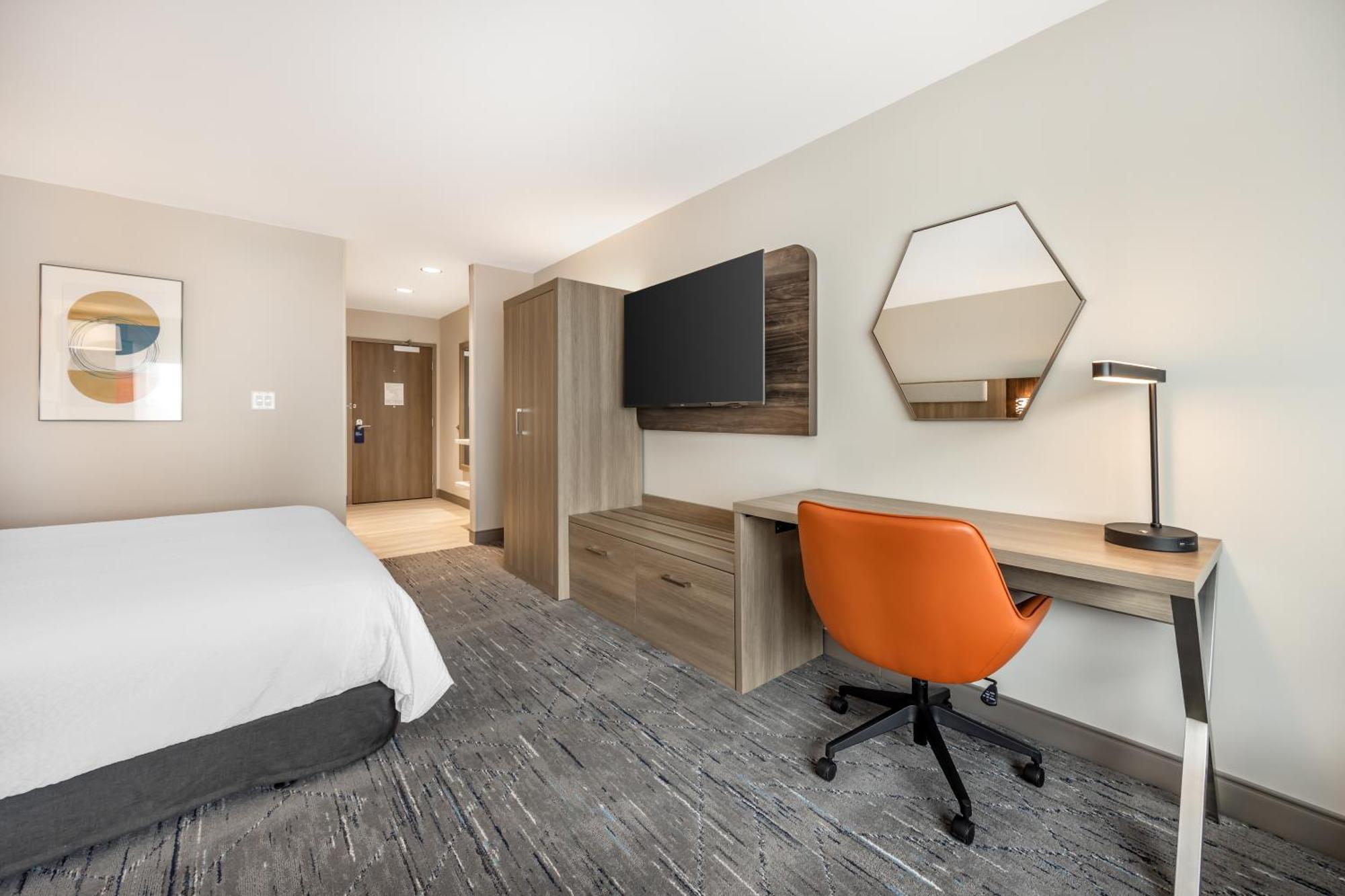 Standard King Room