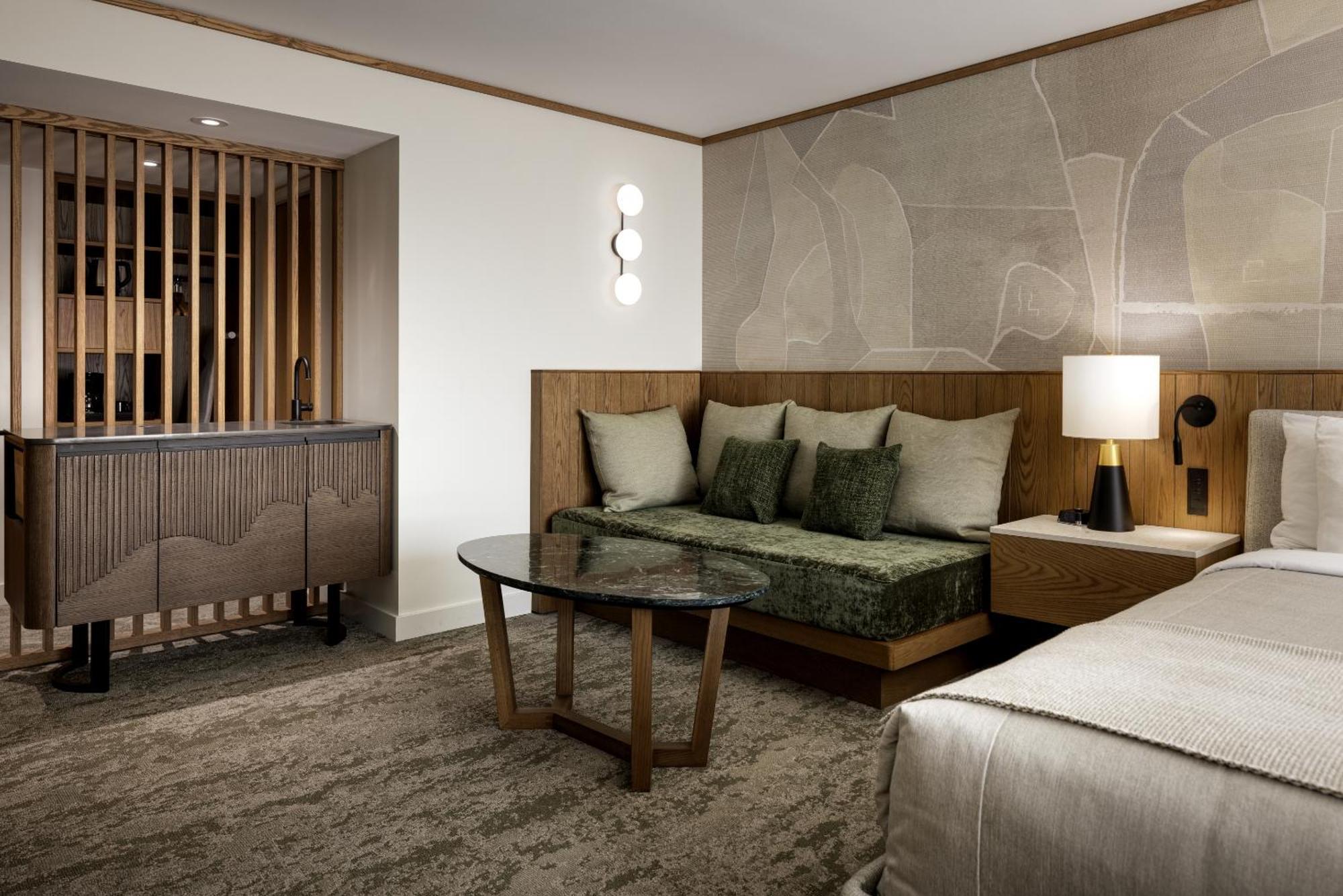 Superior King Room with Day Bed