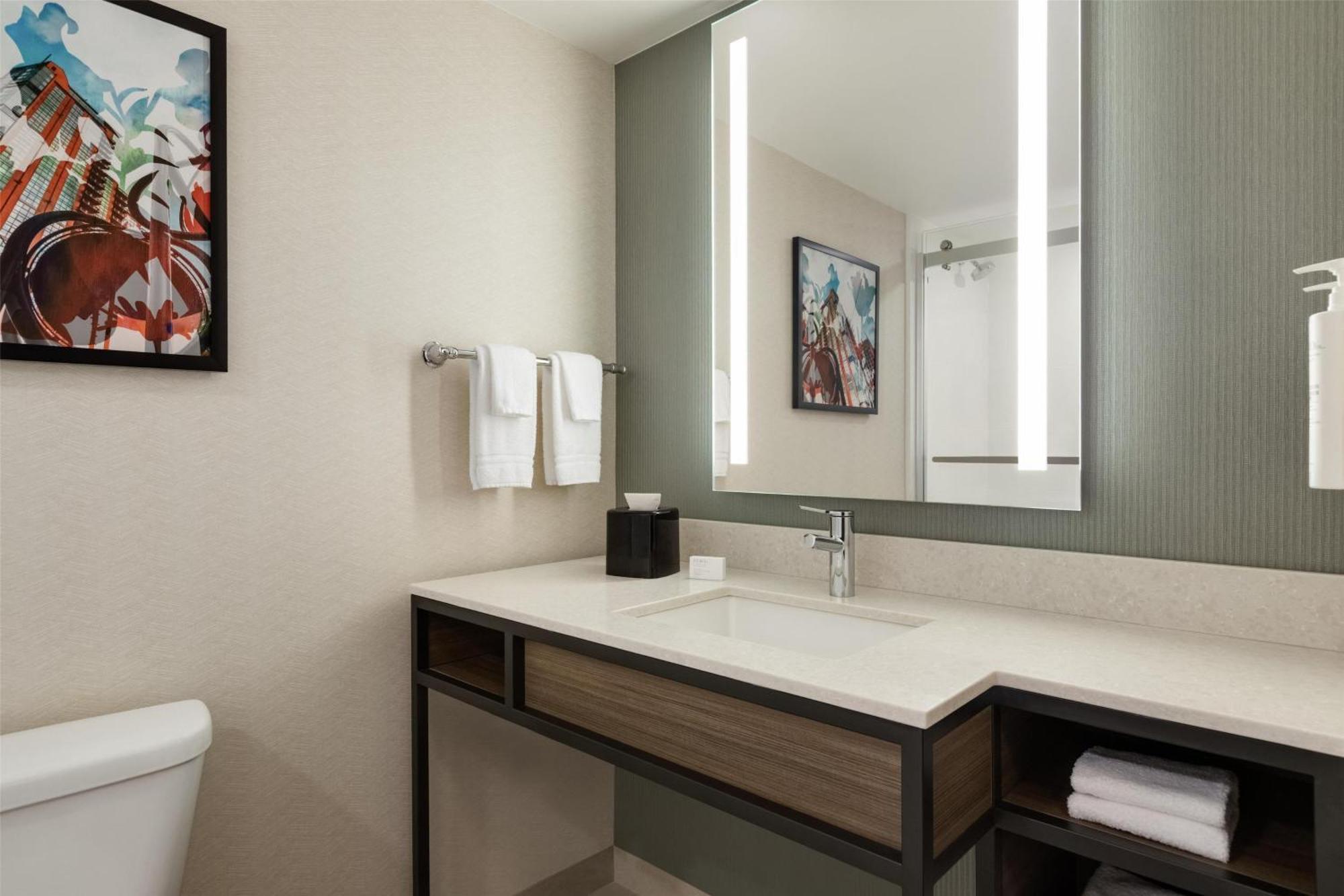 King Room,1694535323:JPEG