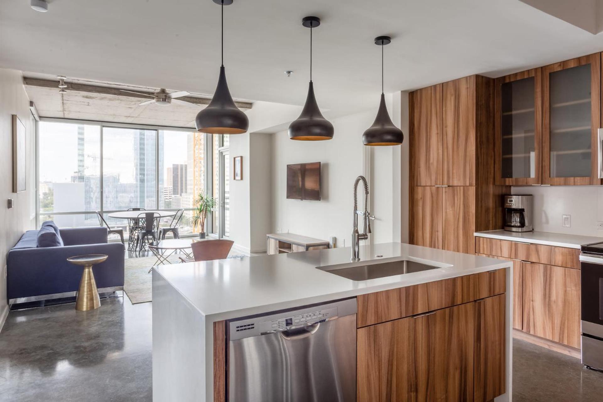 Two-Bedroom Apartment (Self Check-in with Virtual Front Desk)