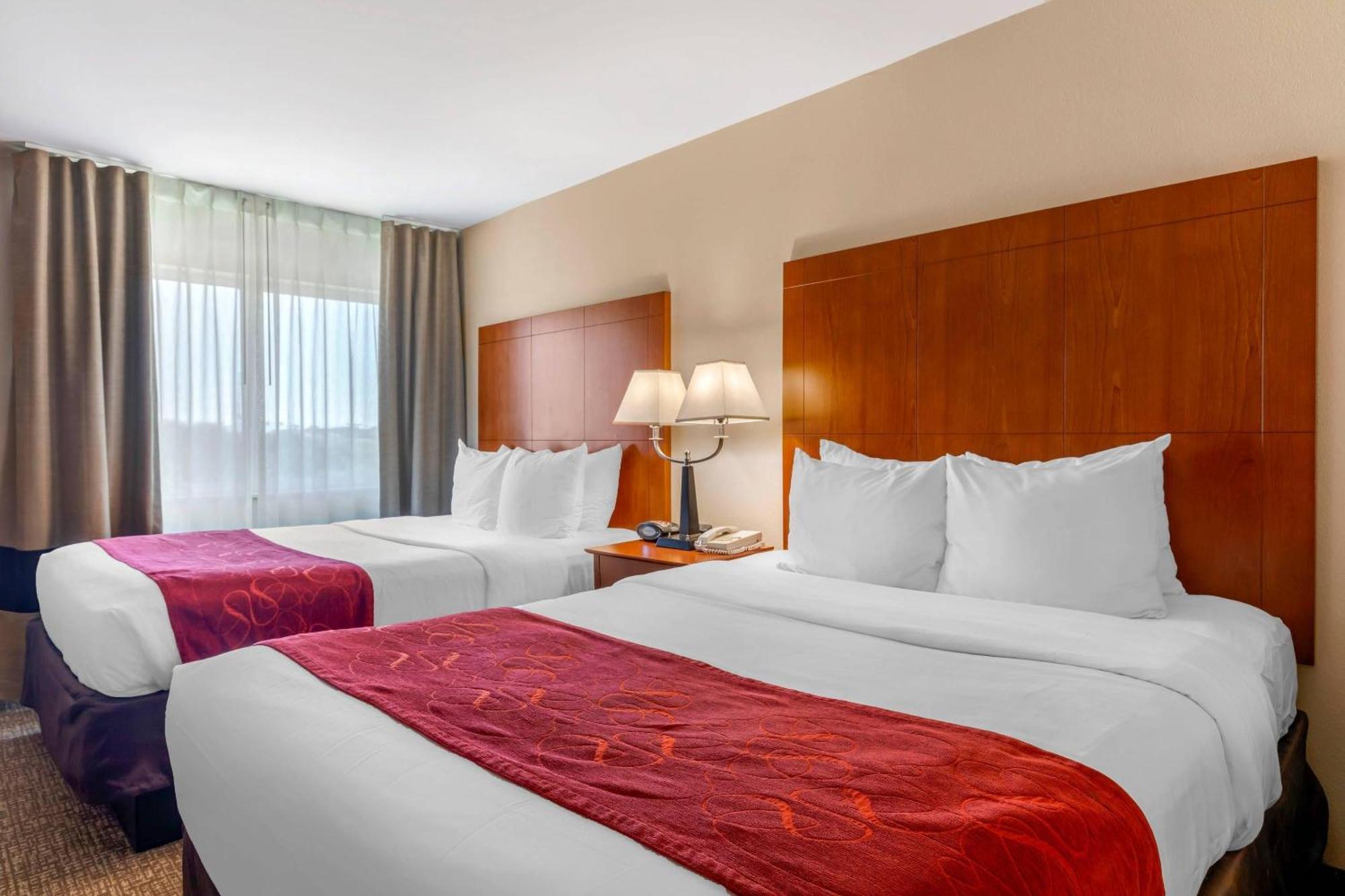 Suite with Two Queen Beds - Non-Smoking