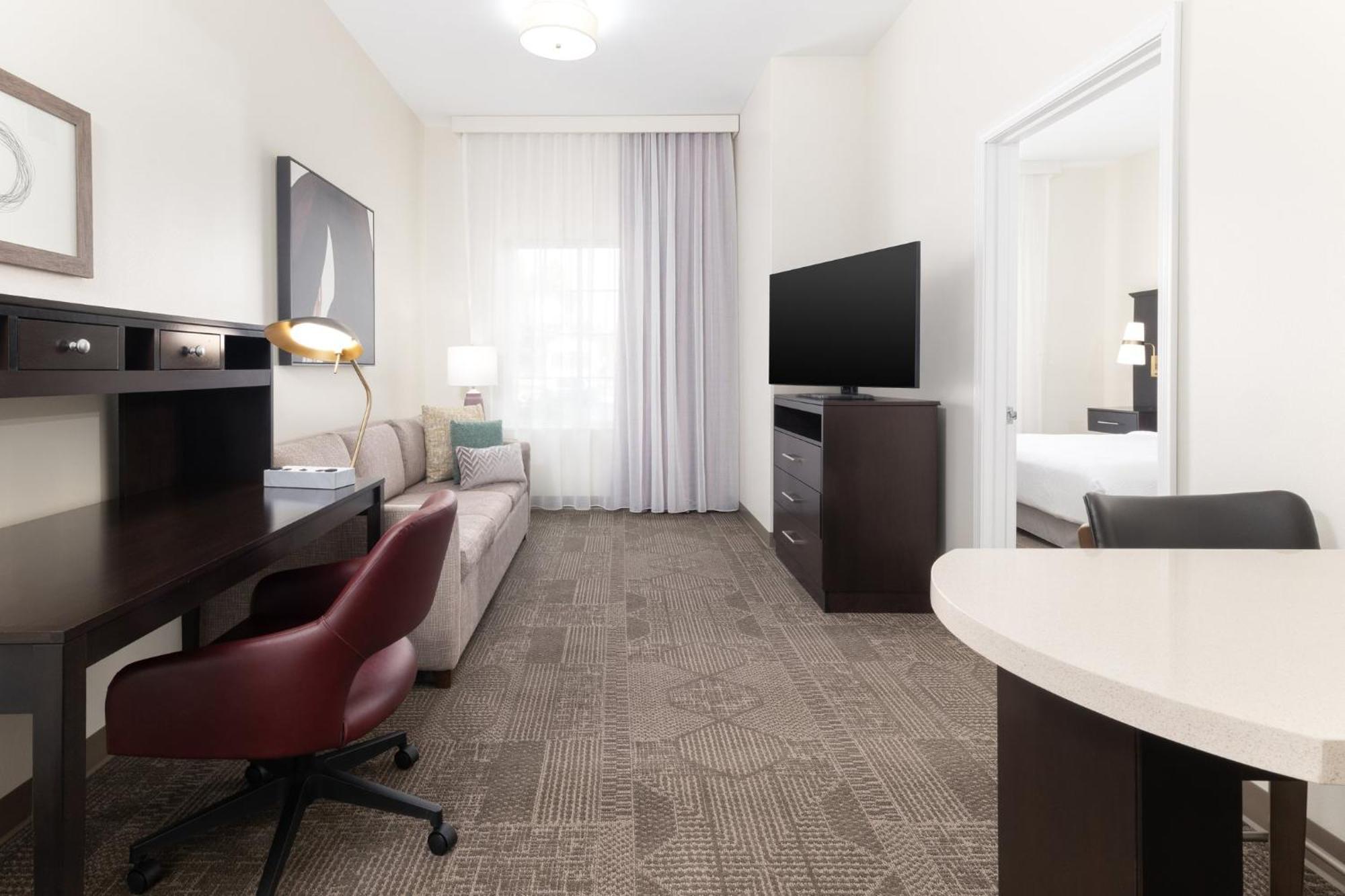 One-Bedroom Suite with King Bed Mobility Access Tub - Non-Smoking