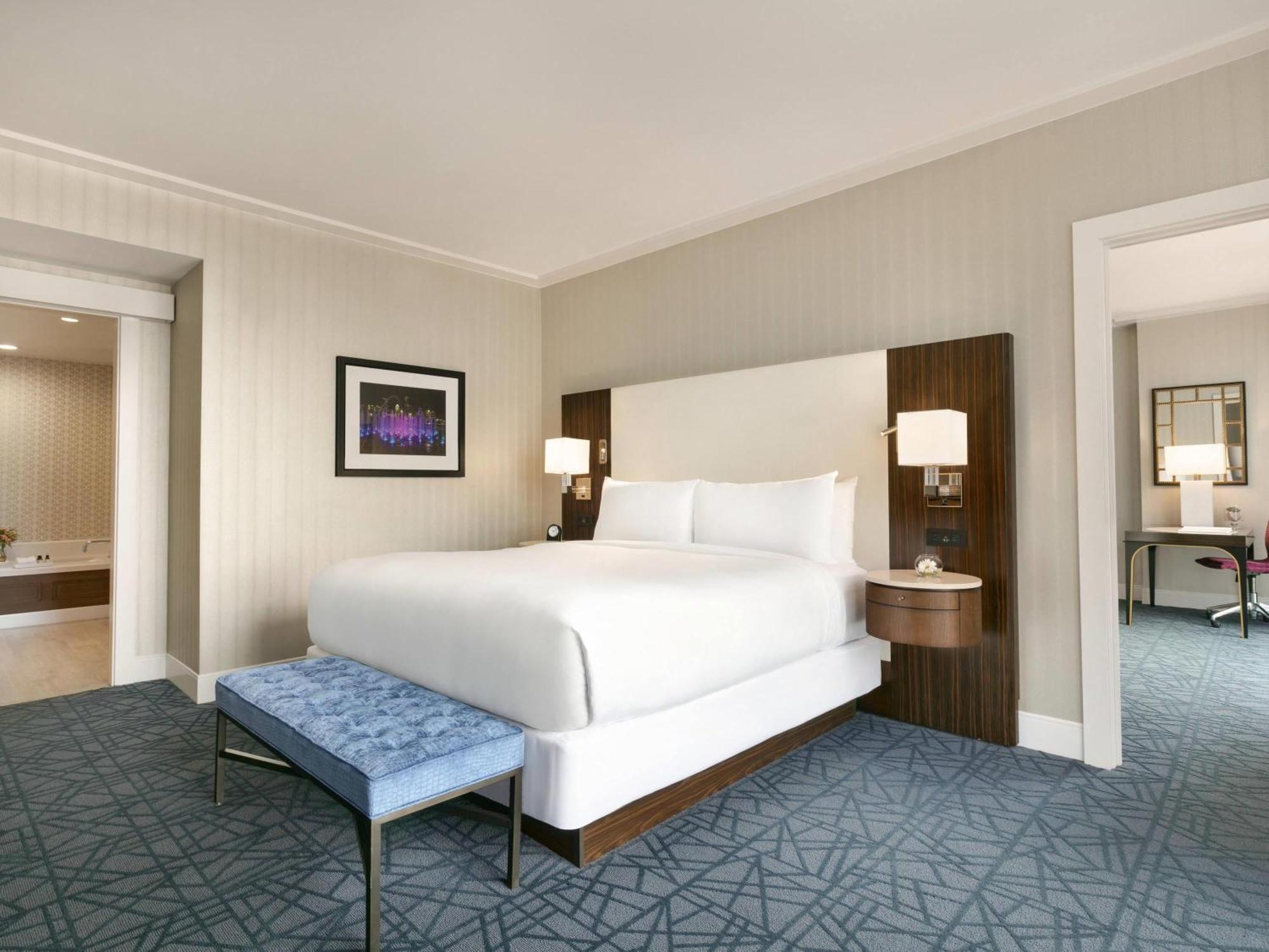 One Bedroom King Suite with Living Room and Second Bathroom - Skyline Views