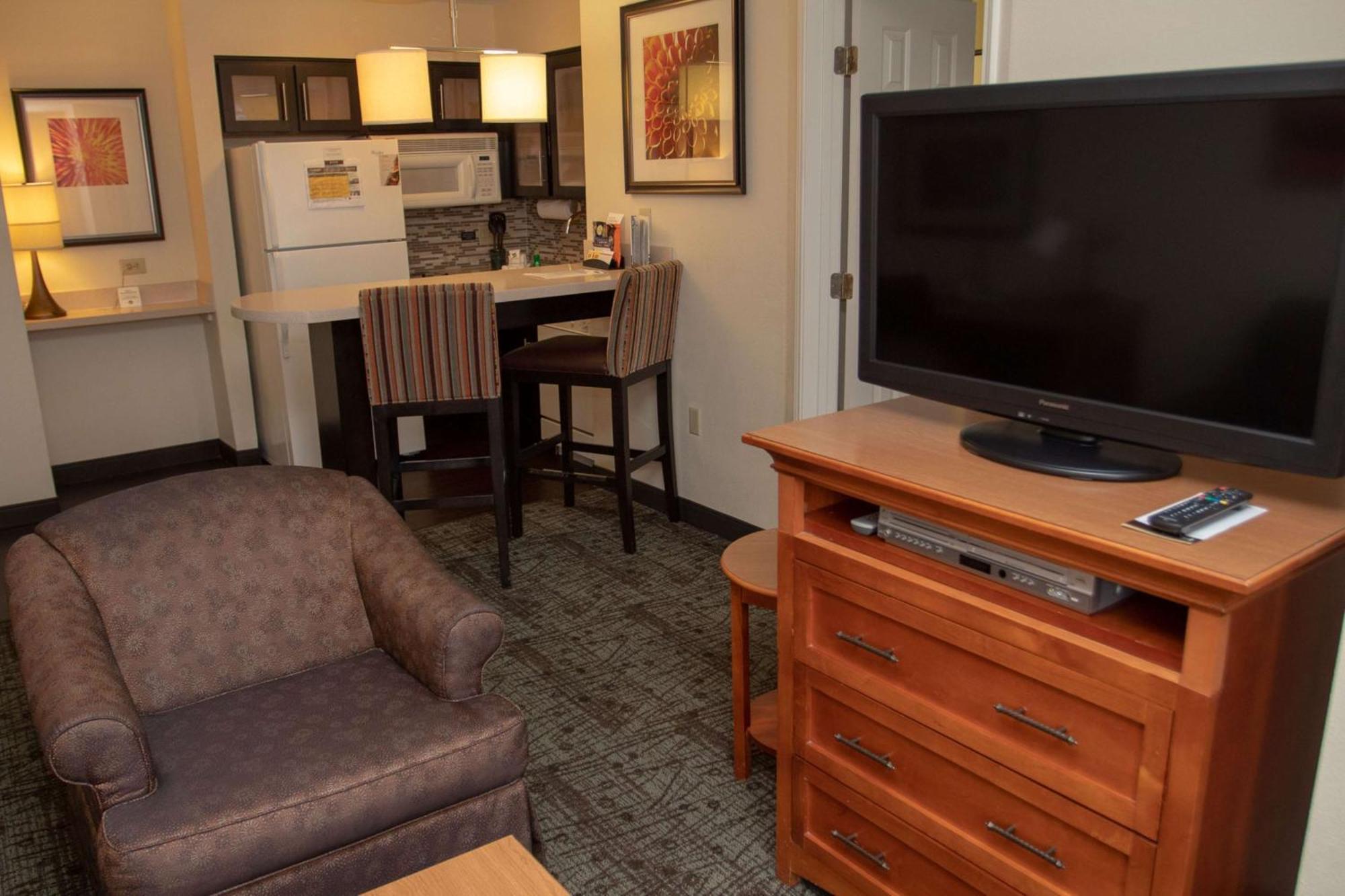One-Bedroom King Suite,1739390356:JPEG