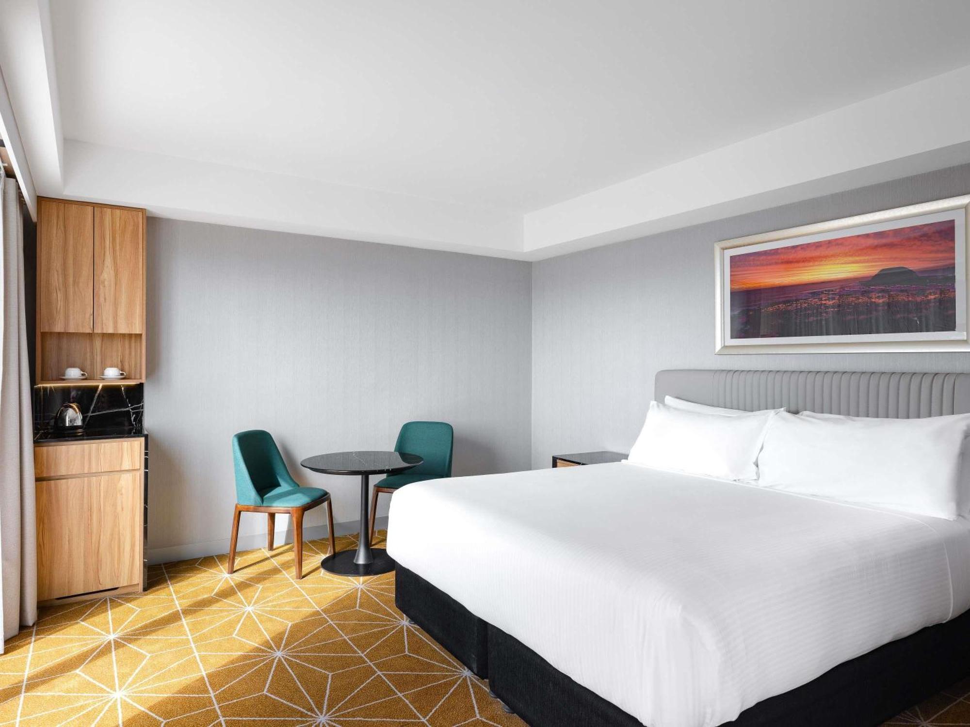 Premium King Suite