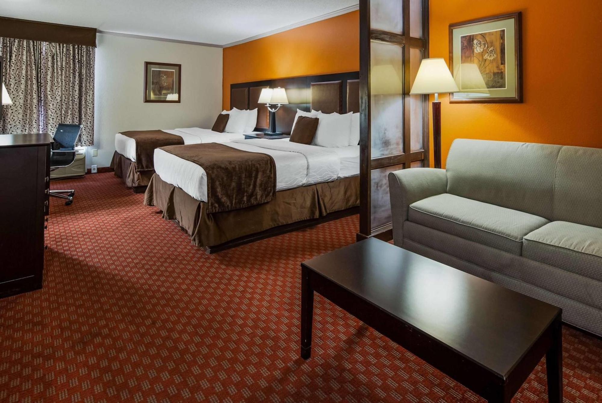 Suite with Two Queen Beds - Non-Smoking
