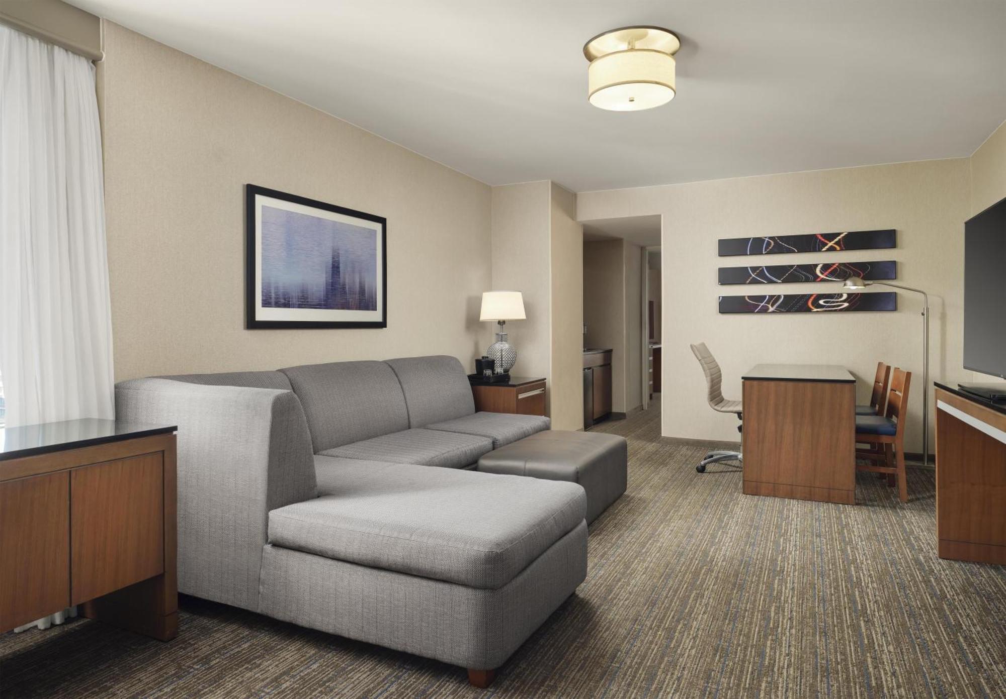 King Corner Suite with City View - Non-Smoking,1765844276:JPEG