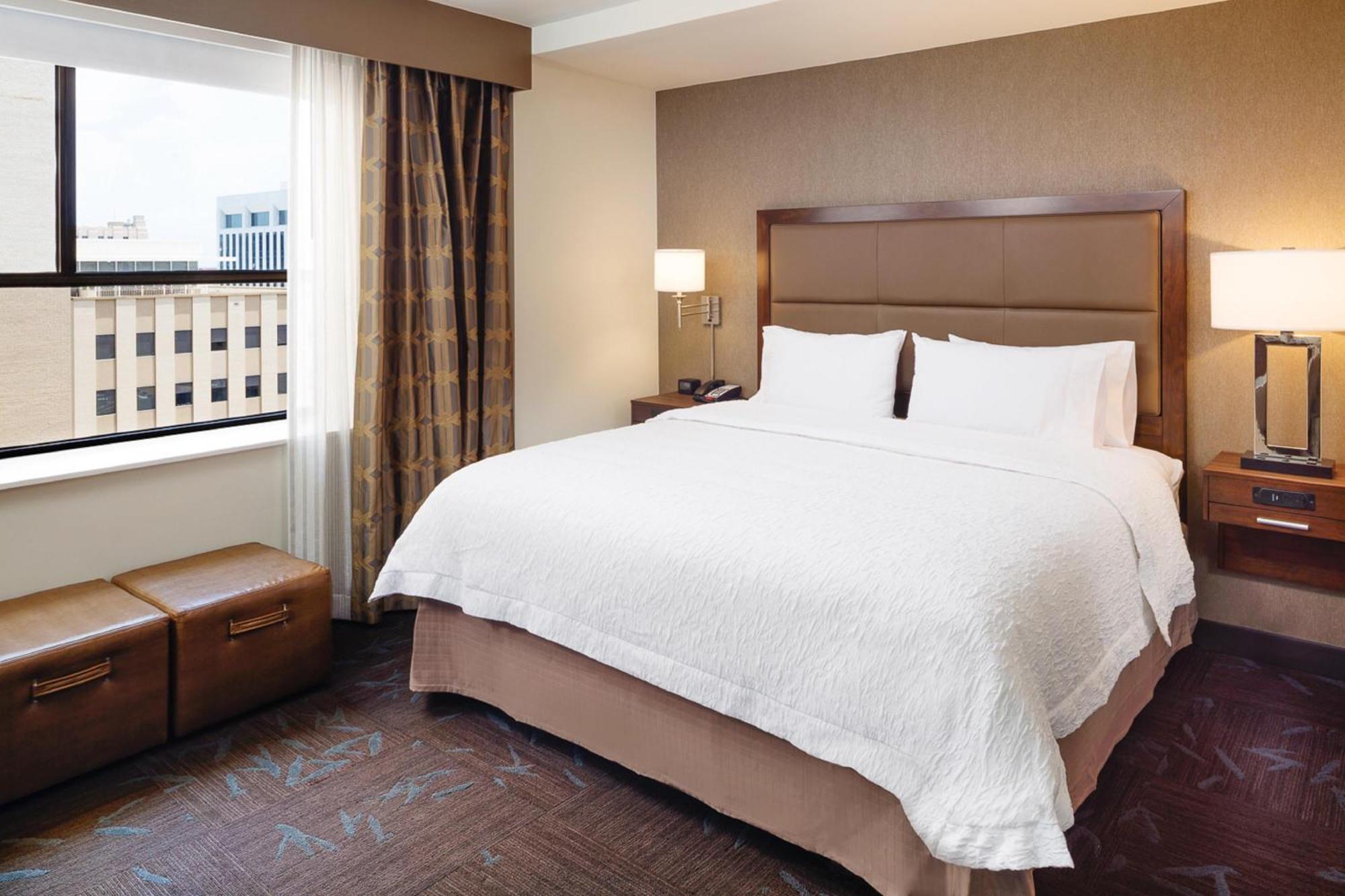 Premium King Room - Non-Smoking