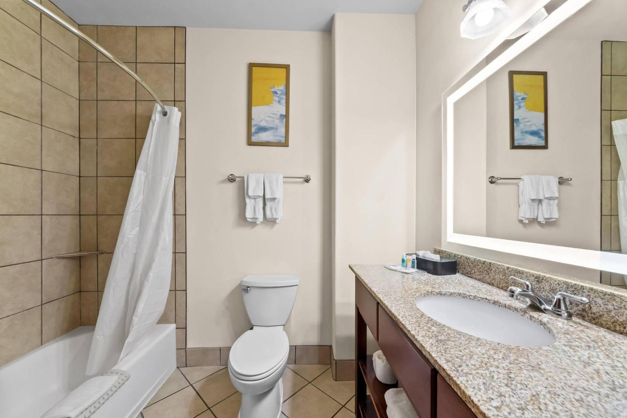 Suite with Two Queen Beds - Non-Smoking