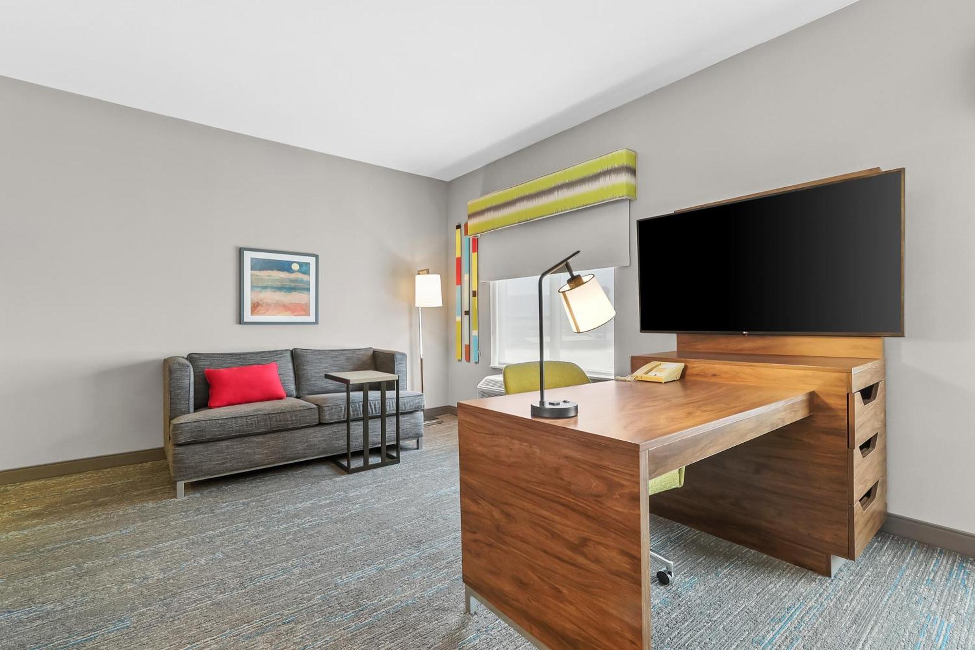 King Studio Suite with Sofa Bed - Non-Smoking