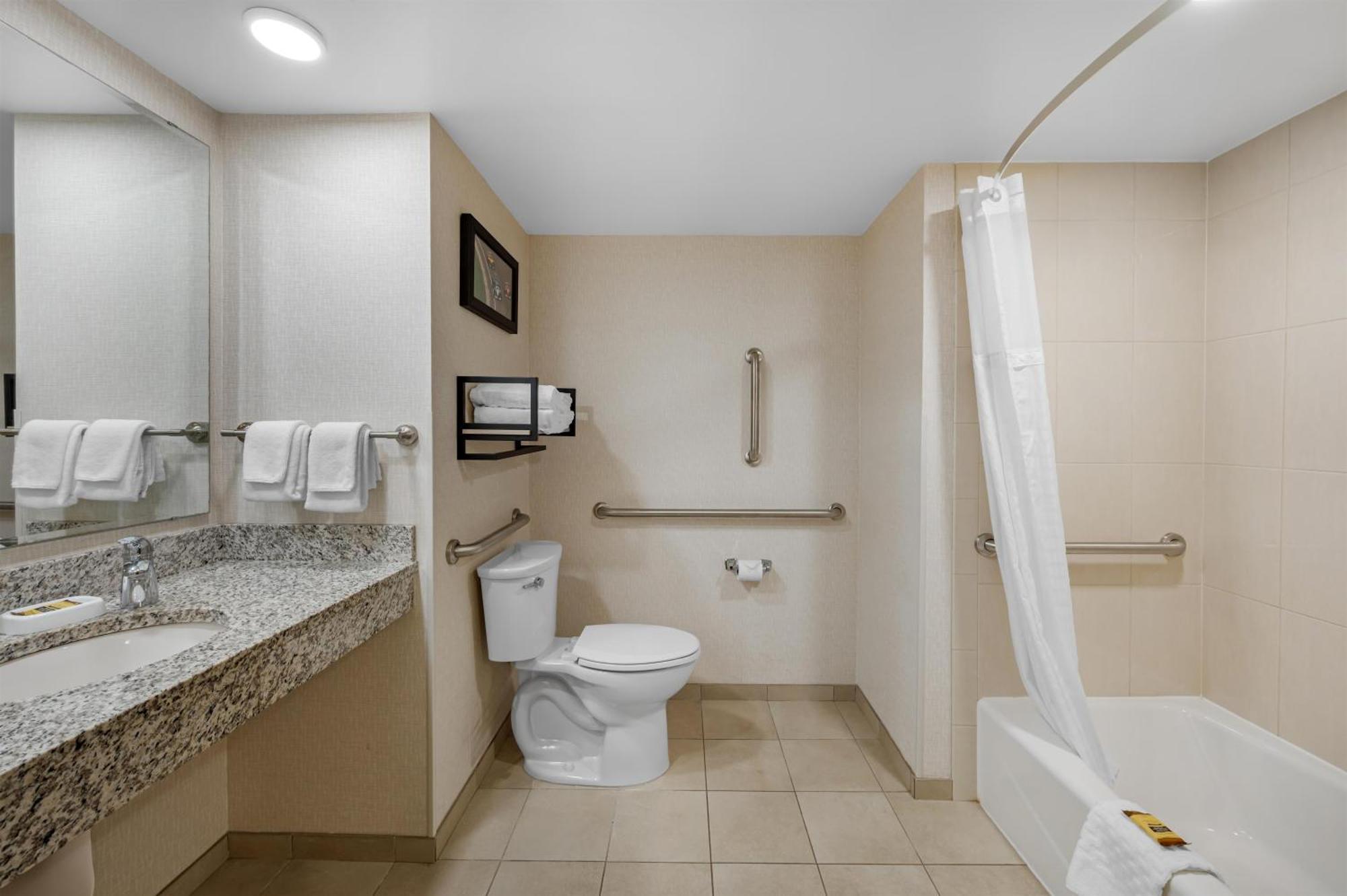 Queen Suite with Two Queen Beds