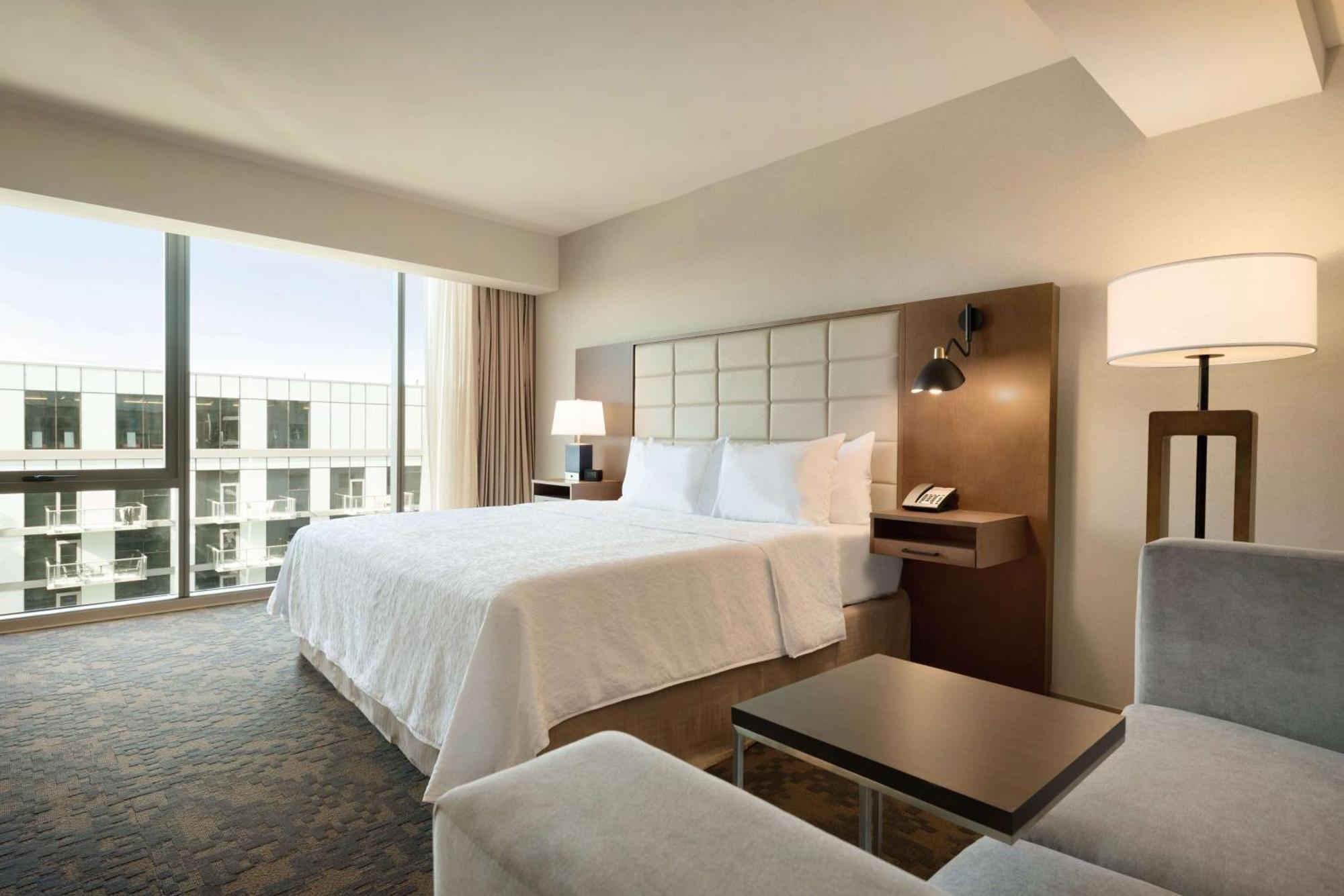King Room - Hearing Access/Non-Smoking