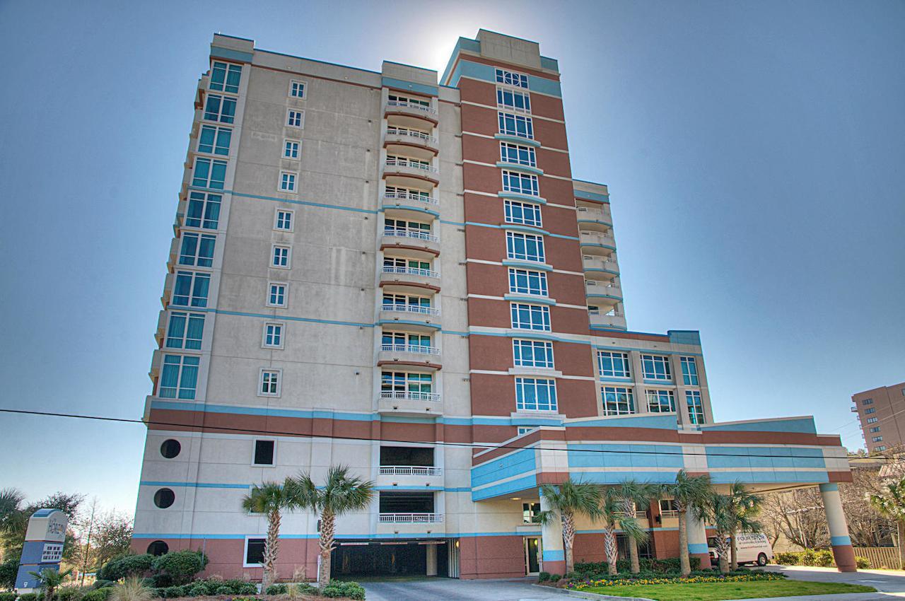 3 Bed Room Condo with Pool View and Beach View