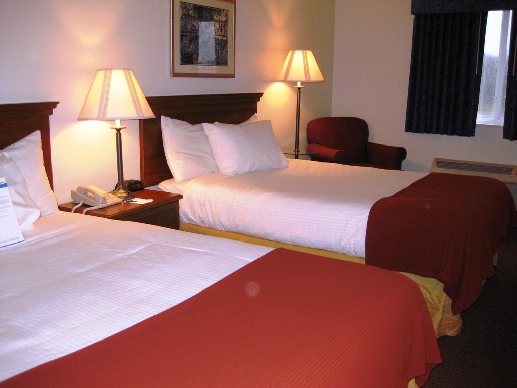 Double Room with Two Double Beds - Non-Smoking