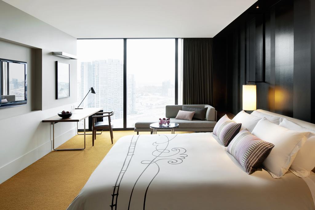 Luxe King Room with City View