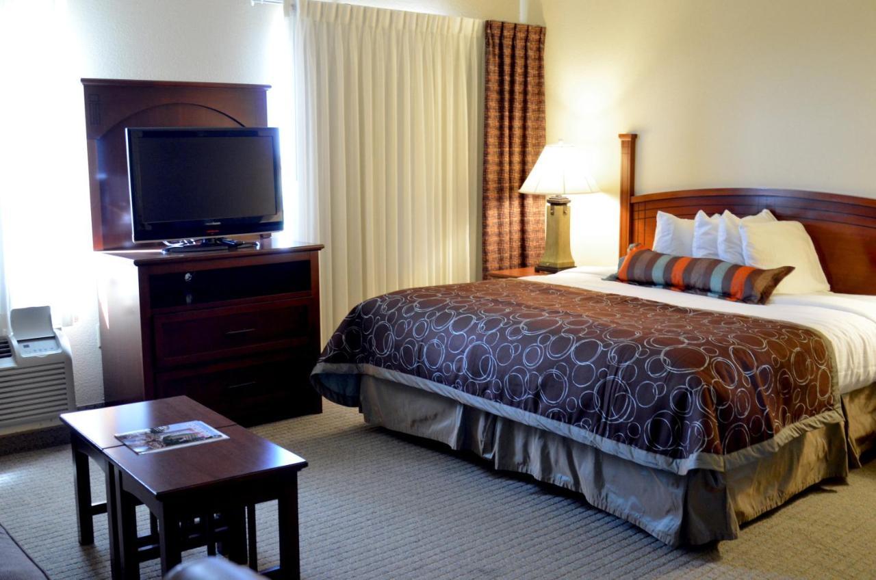 King Studio Suite