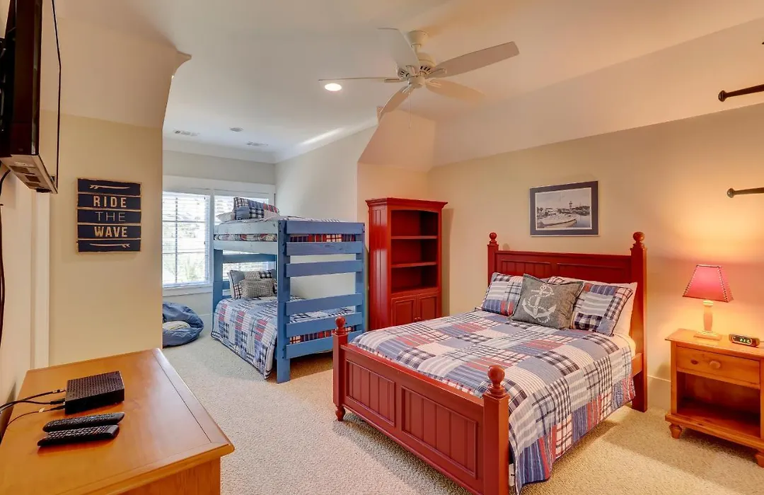 Brand New Home! Fri To Fri Check In 5 Bedroom 55 Ba Beach & Bike Gear Included-1