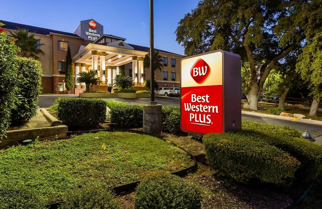Best Western Plus Hill Country Suites-1
