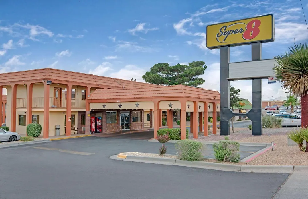 Super 8 By Wyndham El Paso Airport-1