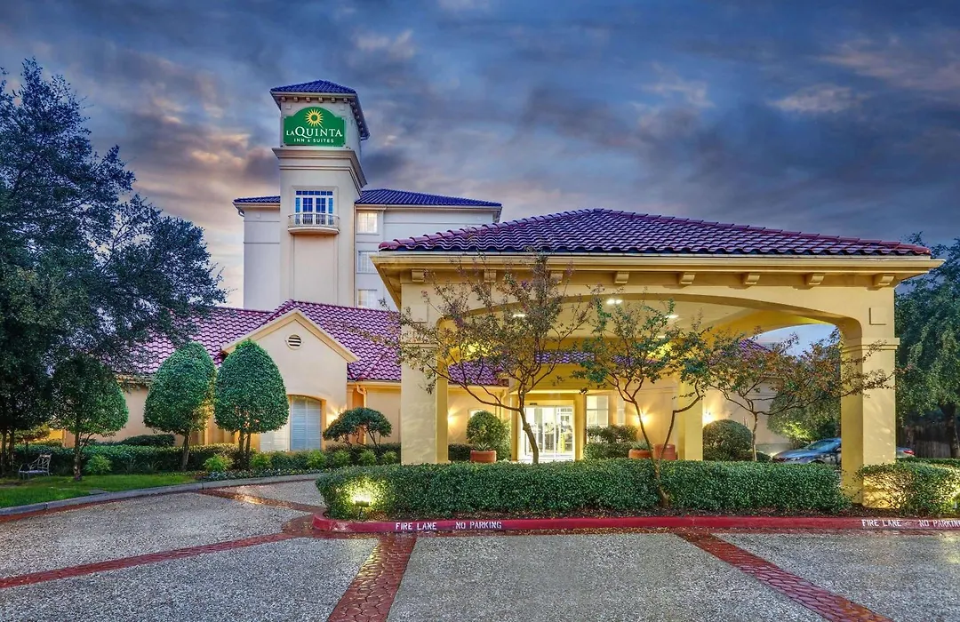 La Quinta By Wyndham Dallas North Central-1