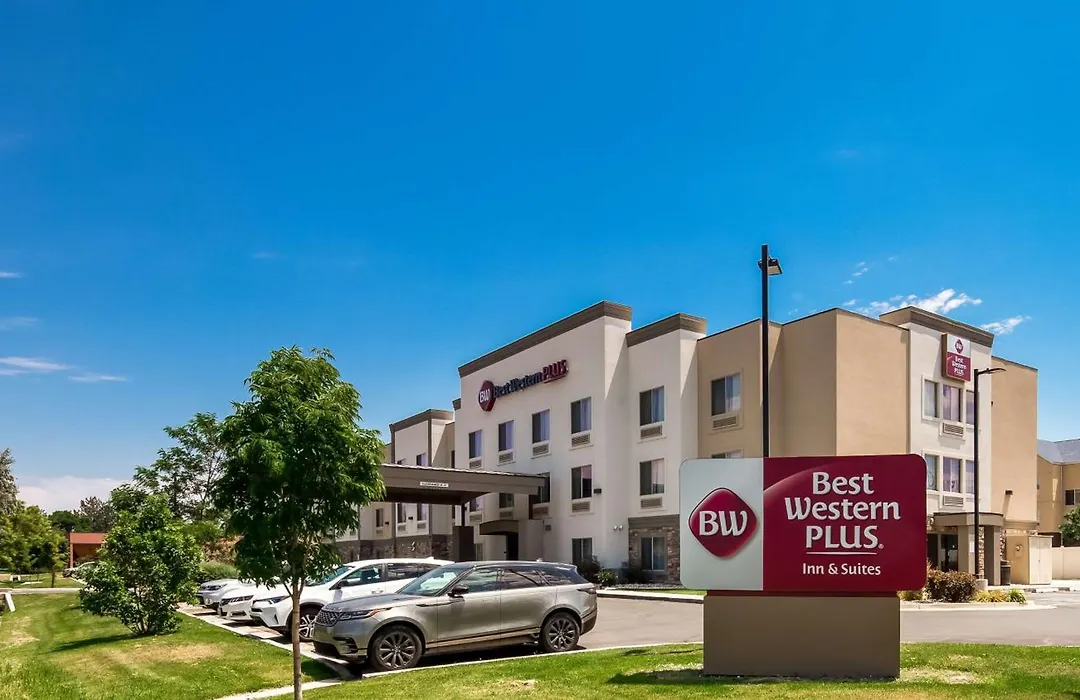 Best Western Plus Airport Inn & Suites-1