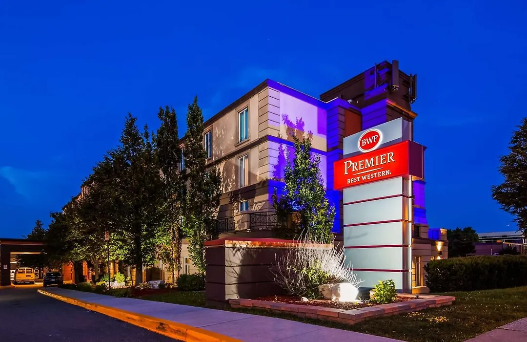 Best Western Premier Toronto Airport Carlingview Hotel-1