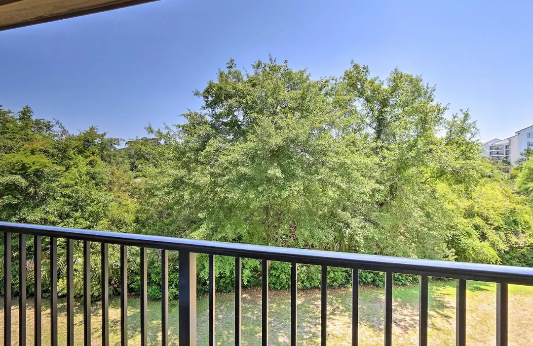 Walk To Folly Field Beach: Condo In Hilton Head!-1