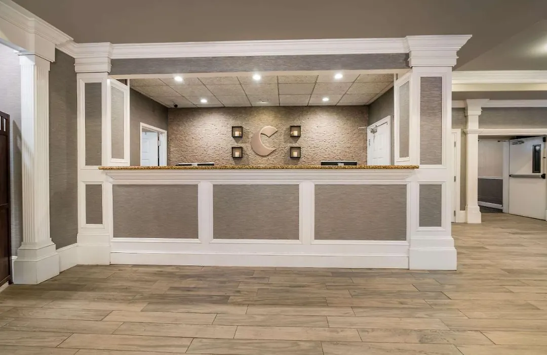 Comfort Inn & Suites Plattsburgh - Morrisonville-1