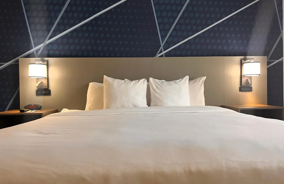 Comfort Suites Louisville Airport-1
