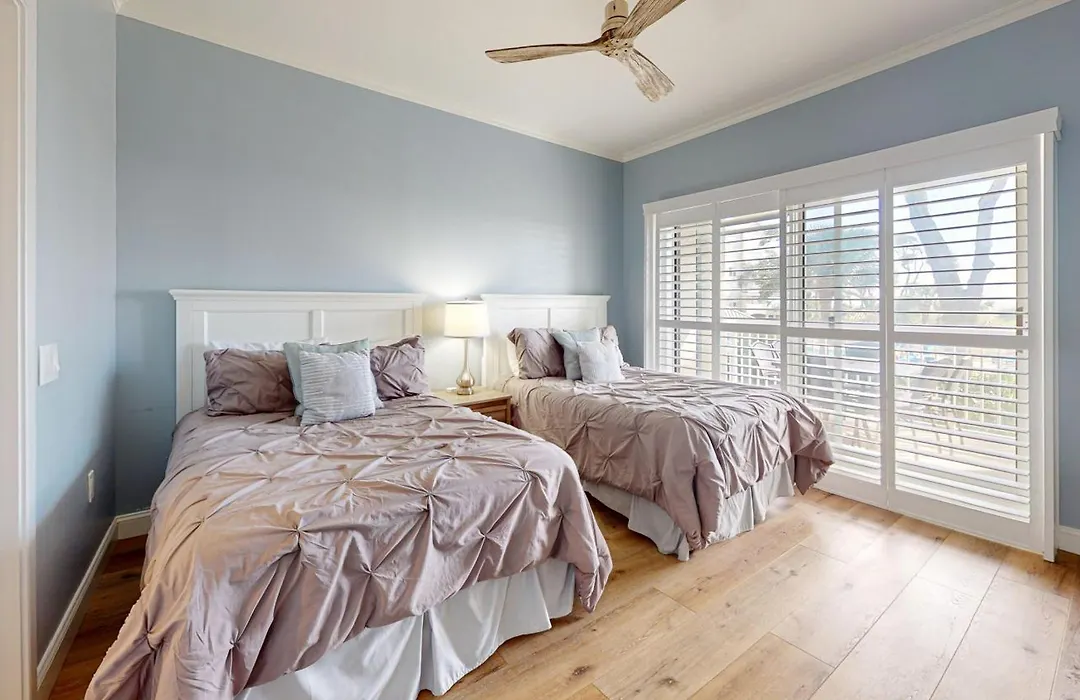 5107 Hampton Place South-1