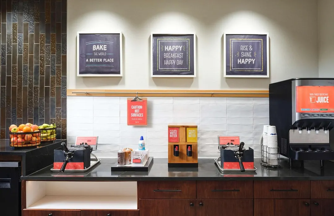 Hampton Inn & Suites Austin - Downtown-1