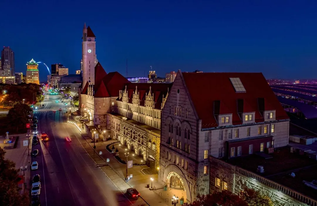 St. Louis Union Station Hotel, Curio Collection By Hilton-1
