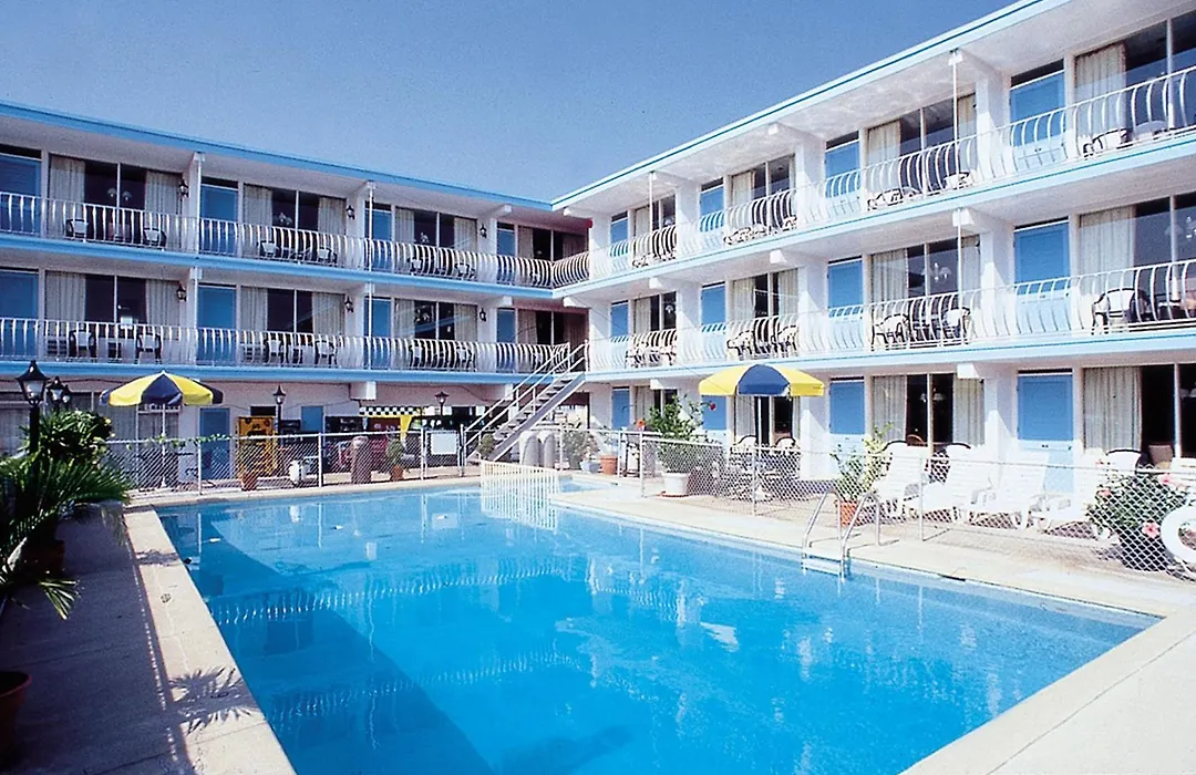 Quebec Motel-1