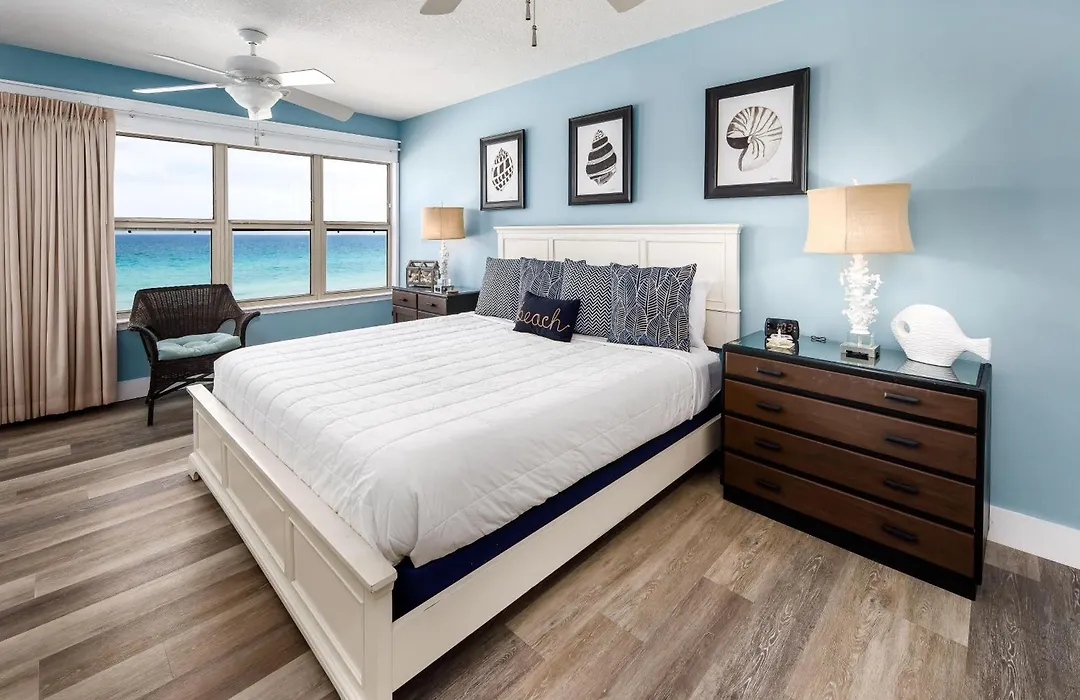 Emerald Towers West 4000 - Ocean Kissed-1