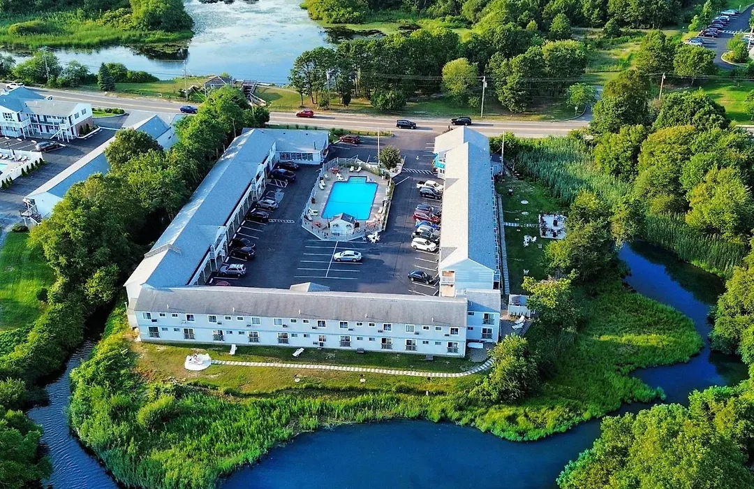Cape Sands Inn-1